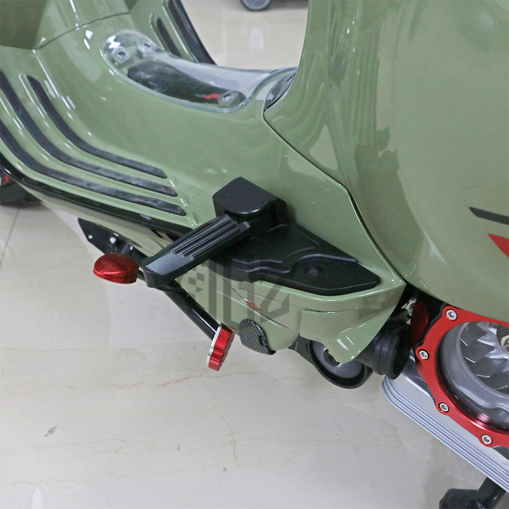 Motorcycle Pedal Assembly Rear - đánh giá và giá Model Kit Vespa