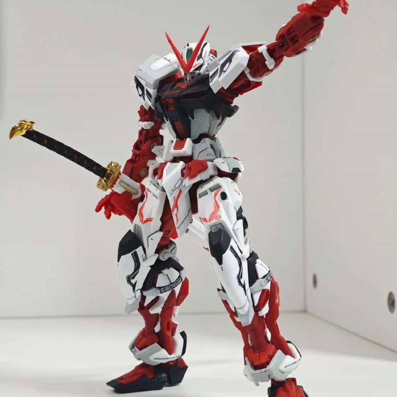 Astray Red Frame Model-58 1/14 - đánh giá và giá Model Kit Lancelot